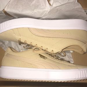 BRAND NEW: Nude Puma Breaker Suede Size 10.5